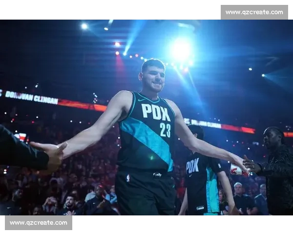 艾顿开拓者生涯：场均 15+10 高效两双却遭买断，内线支柱为何成重建牺牲品？